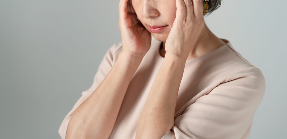 【女性の更年期】スピリチュアル的意味|魂が目覚める“人生の再起動期”にする方法