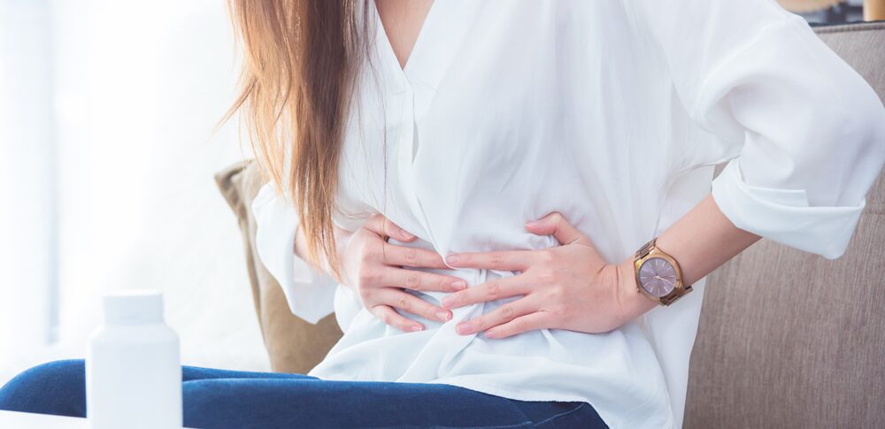 「腹痛」のスピリチュアルな意味 魂が伝えるデトックスサイン？内面の感情を読み解き、真の癒しを促す5つの洞察