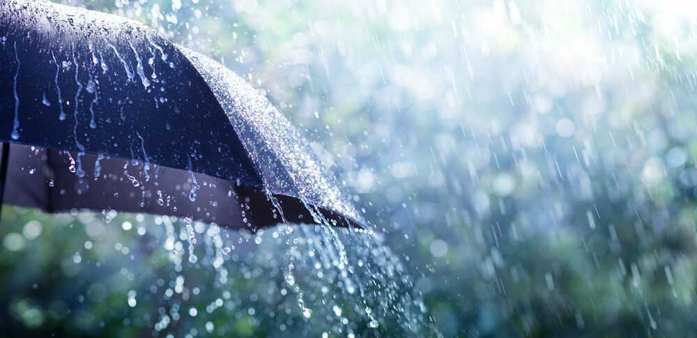 「雨の音」のスピリチュアルな意味 天からのメッセージと魂の浄化:心を癒やし、運気を高める5つの洞察