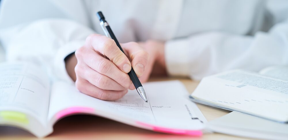 受験・進学の悩みに向く占術は?勉強のやる気も見てくれる方法を徹底比較!