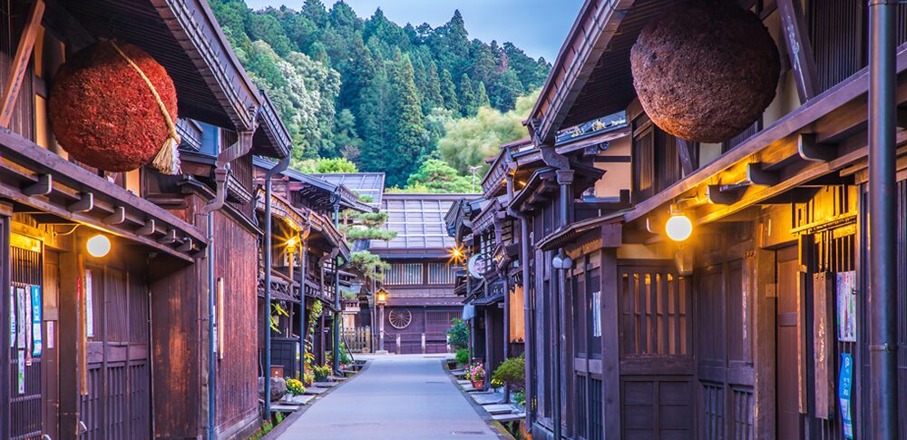 【地域別】中部地方の占いの特徴と魅力:産業と自然が融合する7つのスピリチュアルな智慧