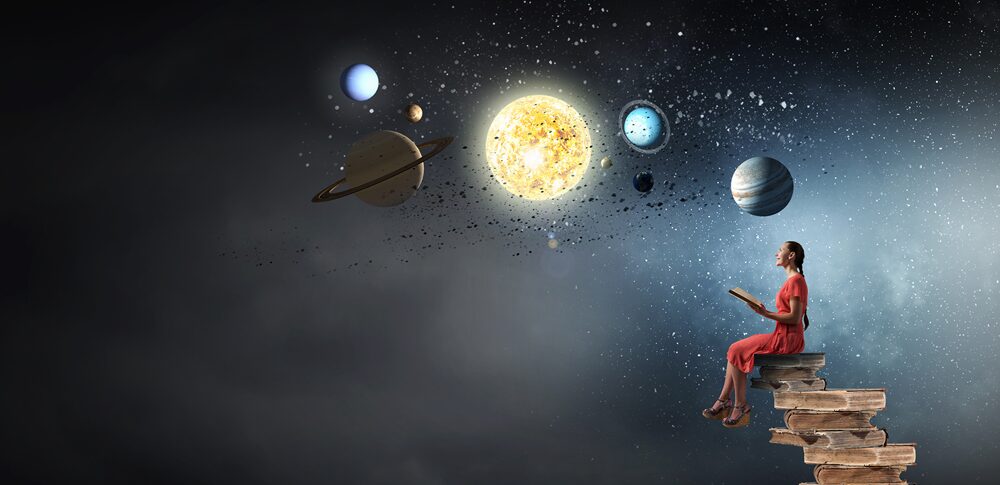 「西洋占星術」と「東洋占星術」の違いと比較：運命を読み解く二つの智慧の光を融合する7つの視点