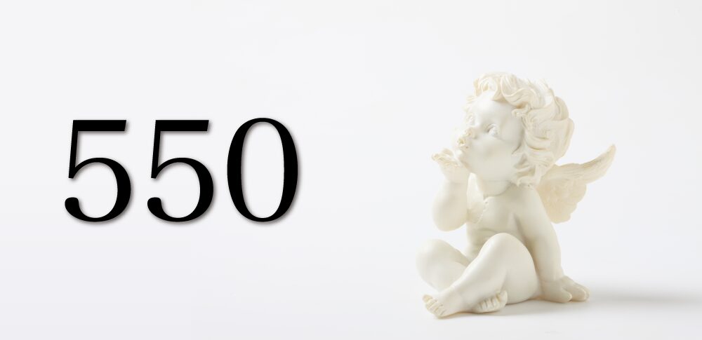 【550】エンジェルナンバーが示す意味｜あなたの人生に訪れる大きな変化が神聖な導きのもとで起こっており、その変化が無限の可能性と新しい始まりをもたらす