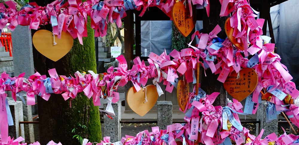 恋みくじを引くならどこ? 驚くほど当たる神社の見つけ方とメッセージの読み解き方