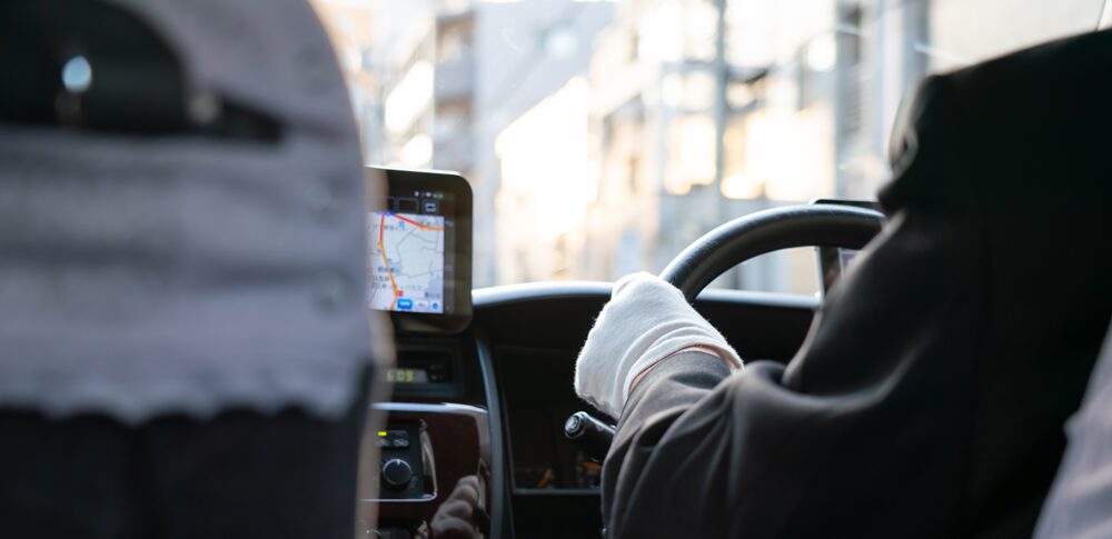 【夢占い】タクシーの夢｜意味・メッセージなど21選を解説