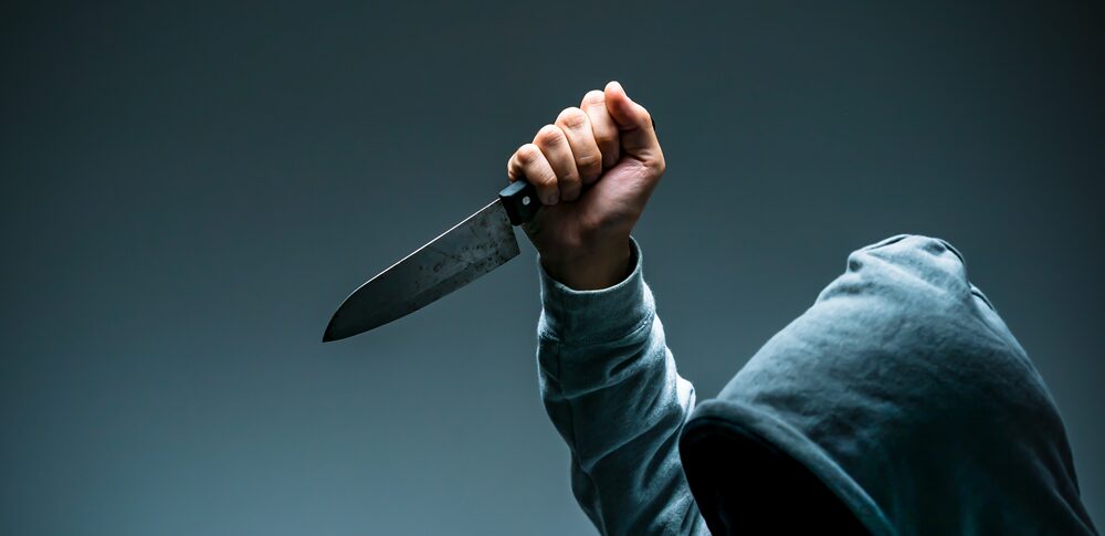 【夢占い】刺される夢｜意味・メッセージ30選を徹底解説