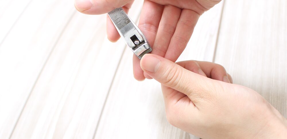 【夢占い】爪を切る夢｜意味・メッセージなど20選を解説