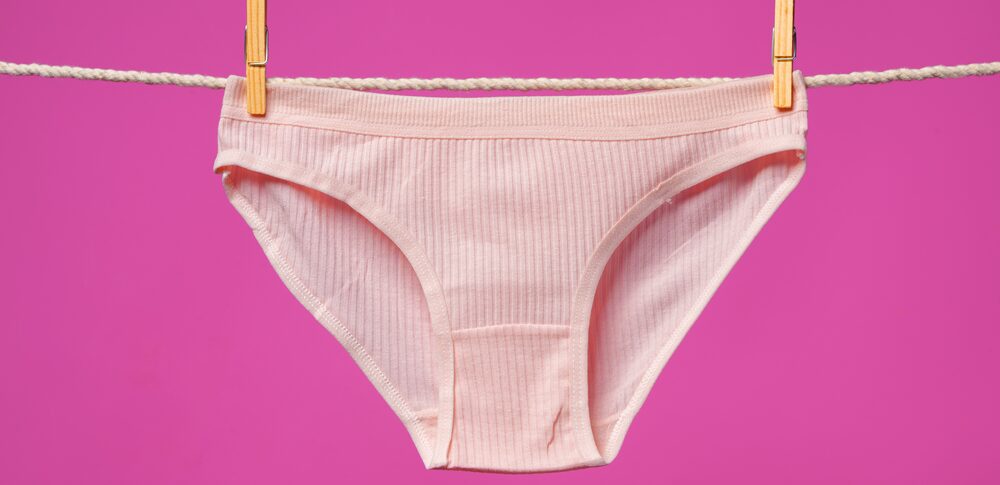 【夢占い】パンツの夢｜意味・メッセージなど21選を解説