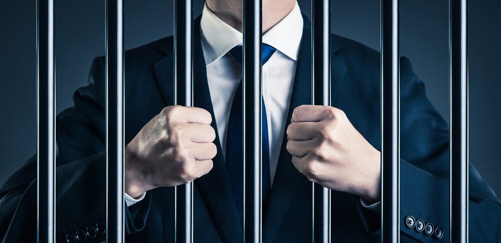 【夢占い】捕まる夢｜意味・メッセージなど40選を解説