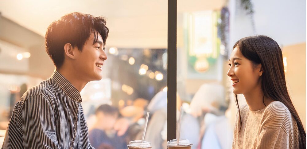 両思いの前兆とは？スピリチュアルなサインと“勘違いしない見極め方”まで徹底解説