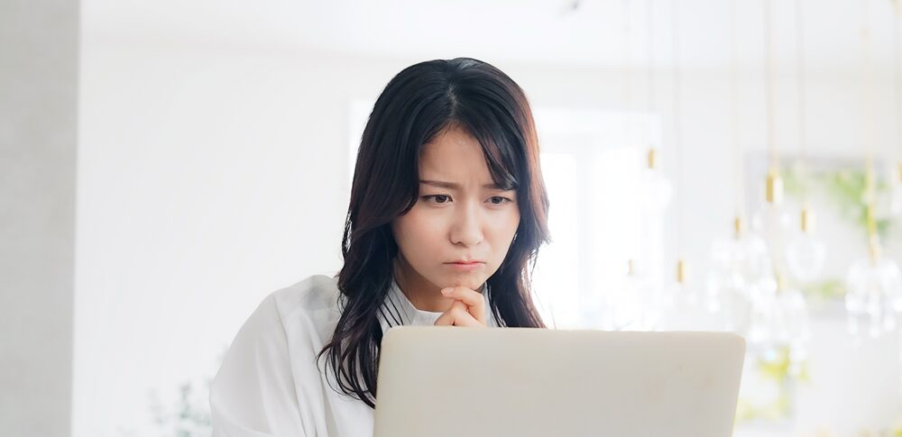 悔しいのスピリチュアル的な意味は？｜状況・原因・対処法別など25選を解説